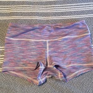 Size small bubblegum fleos